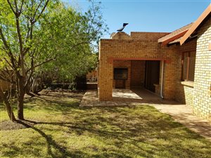 3 Bedroom House in Thatchfield