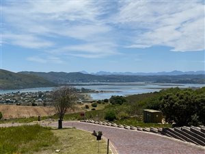 657 m² Land available in Fernwood Estate