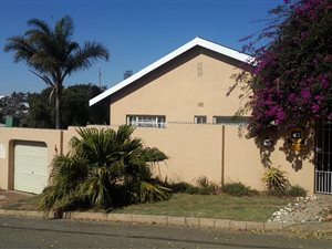 1 Bed Garden Cottage in Westdene