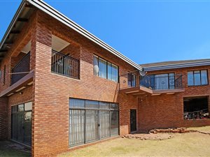 2 Bed House in Laudium
