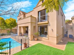 4 Bed Cluster in Melrose Estate