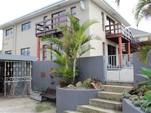 7 Bedroom House in Sunny Ridge