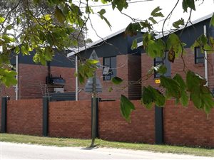 2 Bed Townhouse in Overbaakens