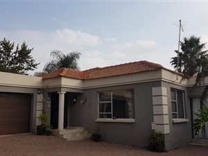 3 Bedroom House in Glen Erasmia
