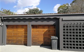 3 Bedroom Cluster in Waterkloof