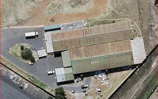 1900 m² Industrial space in Nigel