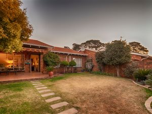 3 Bed Townhouse in Elma Park