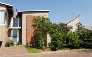 5 Bedroom House in Fourways