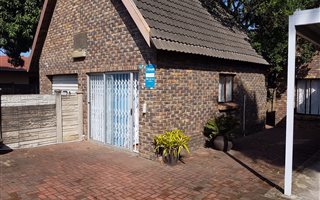 3 Bedroom Duet in Birdswood
