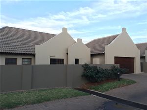 3 Bed Townhouse in Pinehaven