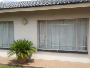 1 Bed Garden Cottage in Alberton