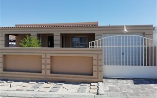 4 Bedroom House in Delft