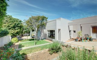 4 Bedroom House in Welgedacht