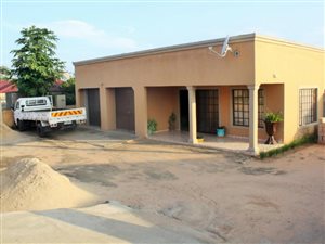 4 Bed House in Karino