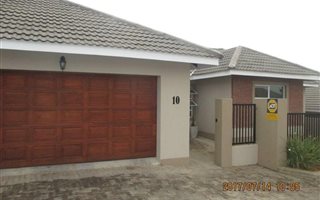 3 Bedroom Townhouse in Shellyvale