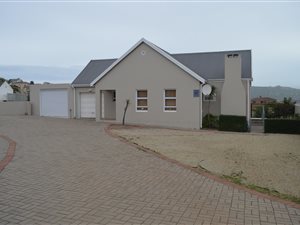 3 Bed House in Myburgh Park