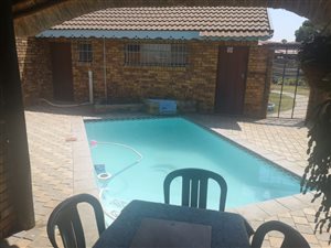 3 Bed House in Crystal Park
