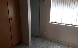 Bachelor apartment in Willows