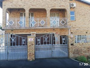5 Bed House in Westcliff