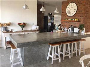 5 Bed Townhouse in Umdloti Beach