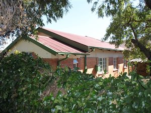 4 Bed House in Waterval Boven