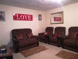 3 Bed Duplex in Eastbury