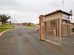 3 Bed House in Thatch Hill Estate