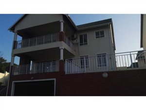 4 Bed House in Mt Edgecombe