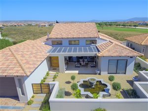 4 Bed House in Langebaan Country Estate