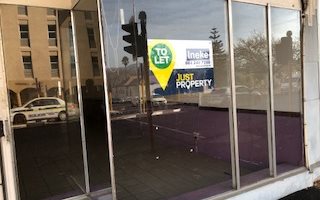 140 m² Commercial space in Paarl