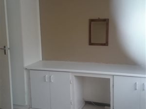 1 Bed Garden Cottage in Hayfields
