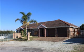 5 Bedroom House in Twee Rivieren