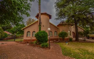 3 Bedroom House in Eldoraigne