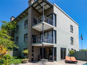 900 m² Commercial space in Bodorp