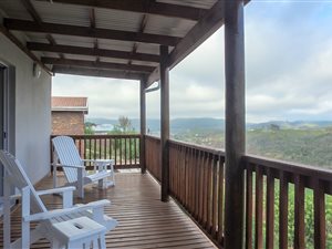 4 Bedroom House in Knysna Heights