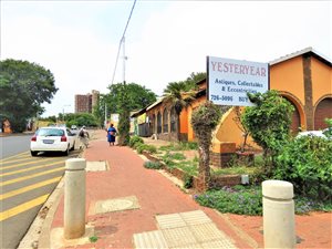 5 Bed House in Westdene