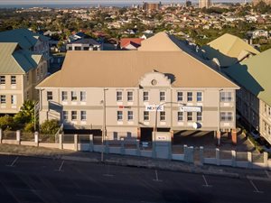 795 m² Office Space in Baysville