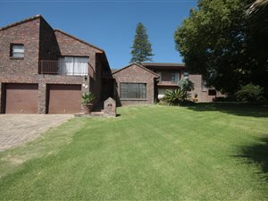 4 Bedroom House in Denver Park