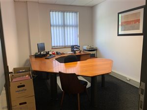 108 m² Office Space in Kloof