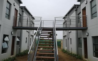 3 Bedroom Apartment in Palm Lakes Estate