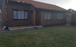 3 Bedroom House in Rustenburg North