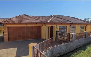 3 Bedroom House in Elandspoort