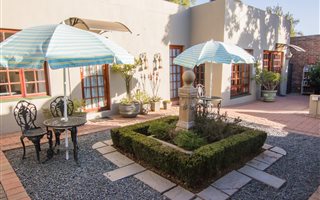 7 Bedroom House in Parkhurst