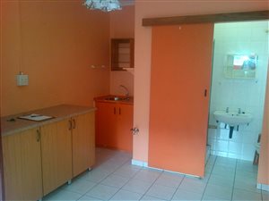 1 Bed Apartment in Birdswood