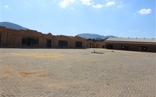 93.4499969482422 m² Commercial space in Melodie