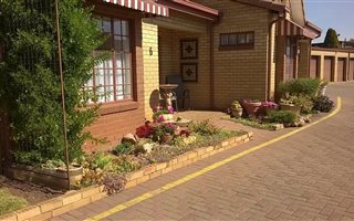 1 Bedroom House in Wilro Park