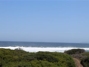 910 m² Land available in Glentana