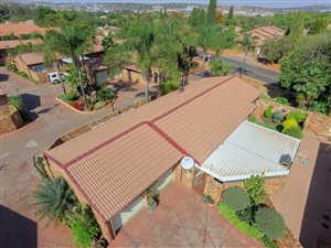 3 Bed Simplex in Die Hoewes