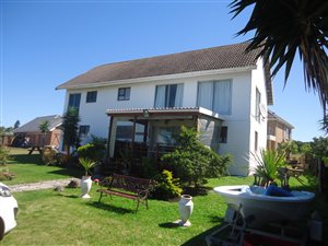 3 Bedroom House in Cove Rock