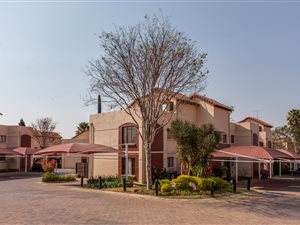2 Bed Apartment in Bromhof